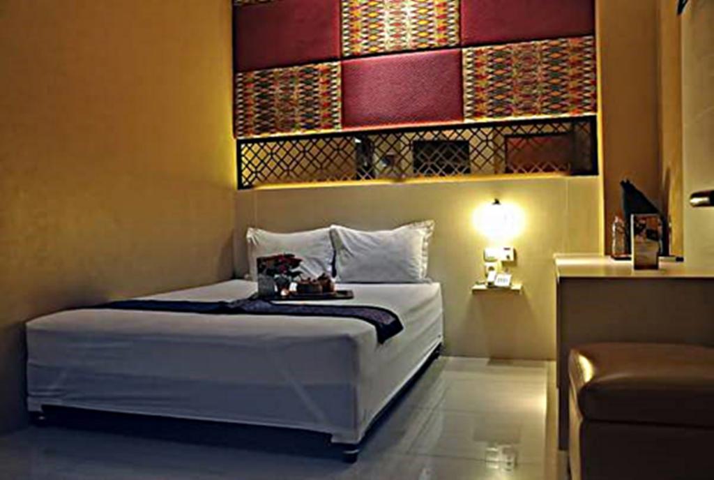 Metro House Hotel สุราบายา ห้อง รูปภาพ